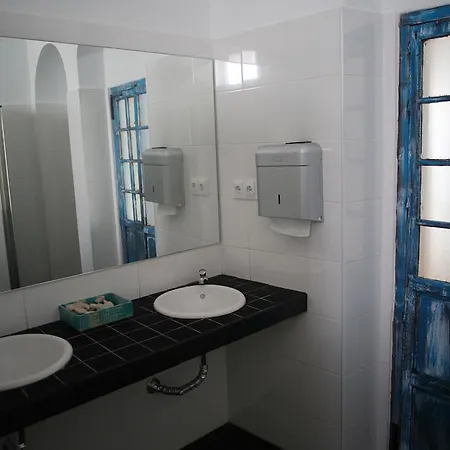 Wake Up In & Restaurant Lounge Hostel Tarifa