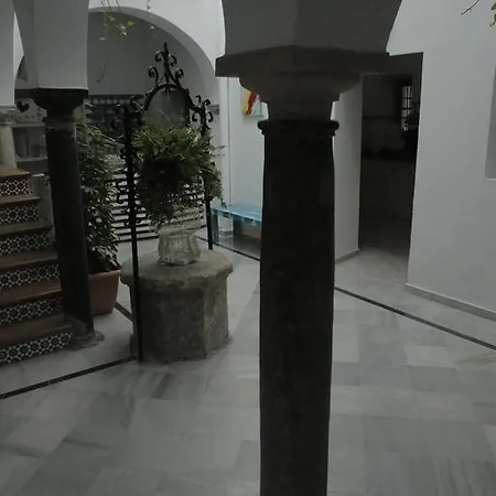 Wake Up In & Restaurant Lounge *