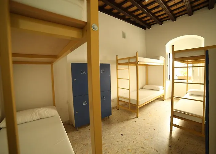 Albergue Wake Up In & Restaurant Lounge