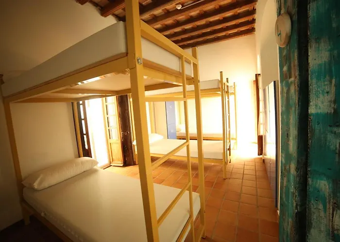 Albergue Wake Up In & Restaurant Lounge *